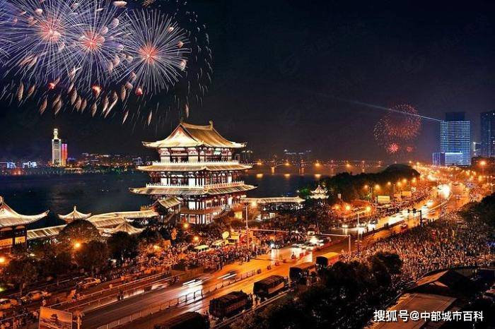 2020青岛半年gdp_青岛地铁线路图2020年(3)