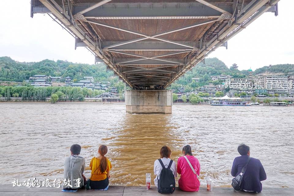 兰州|德国人承建的兰州百年铁桥 至今正常通行 被誉“天下黄河第一桥”