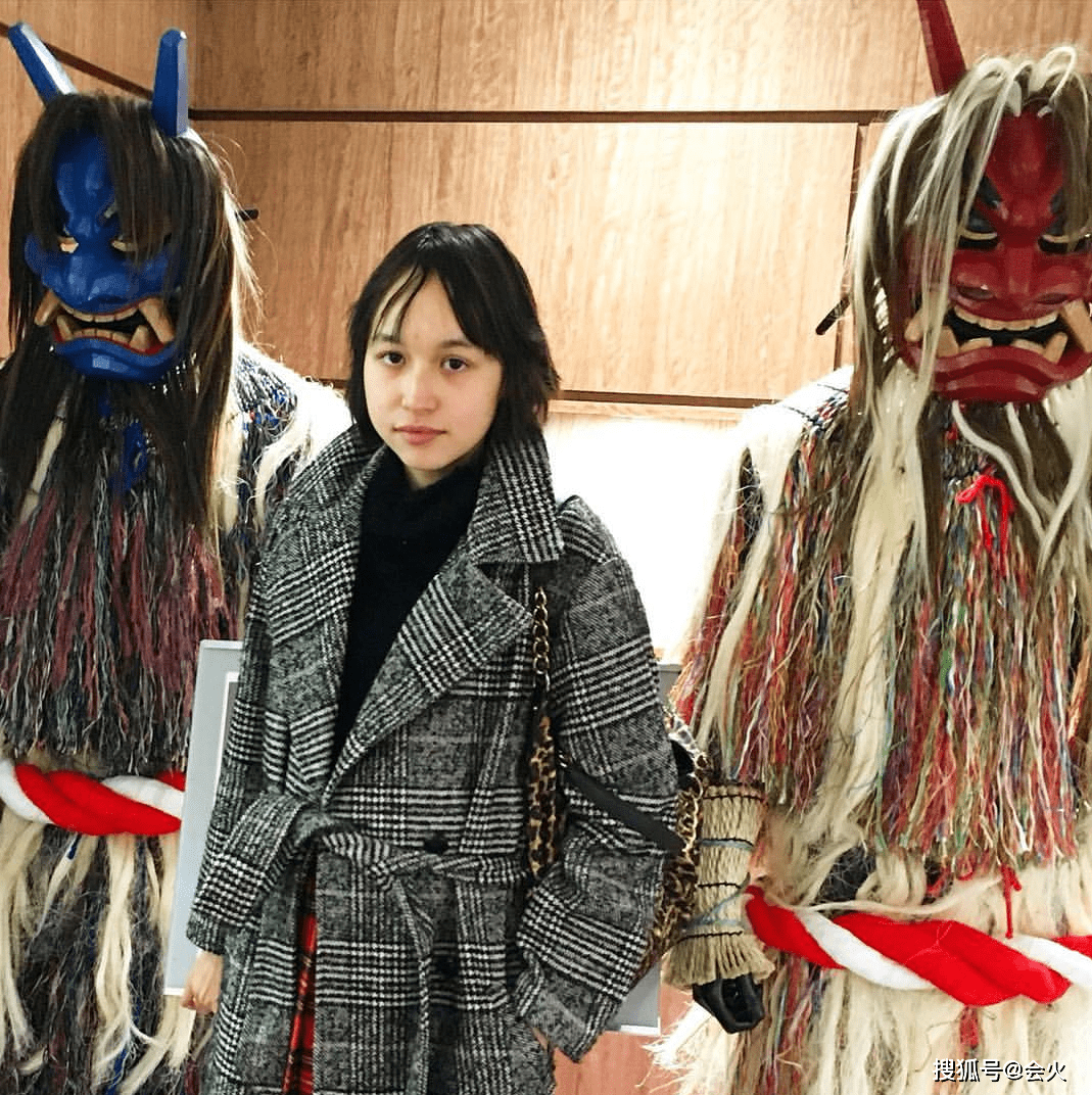 千金|富家千金择偶要求收6千亿红包，一餐耗3万元，饭后坐直升机散步