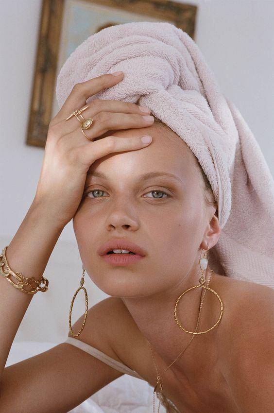 肌肤|不要被美白冲昏了头，夏季才是稳固年轻态的制胜关键