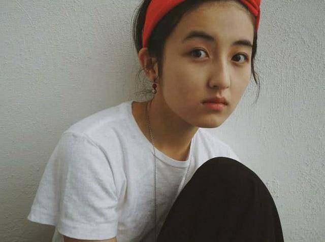 张子枫到底多优秀?冯小刚直言,她是天才!