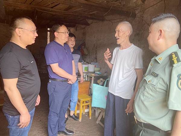 重庆市丰都县|重庆市丰都县名山街道开展“八一”走访慰问活动