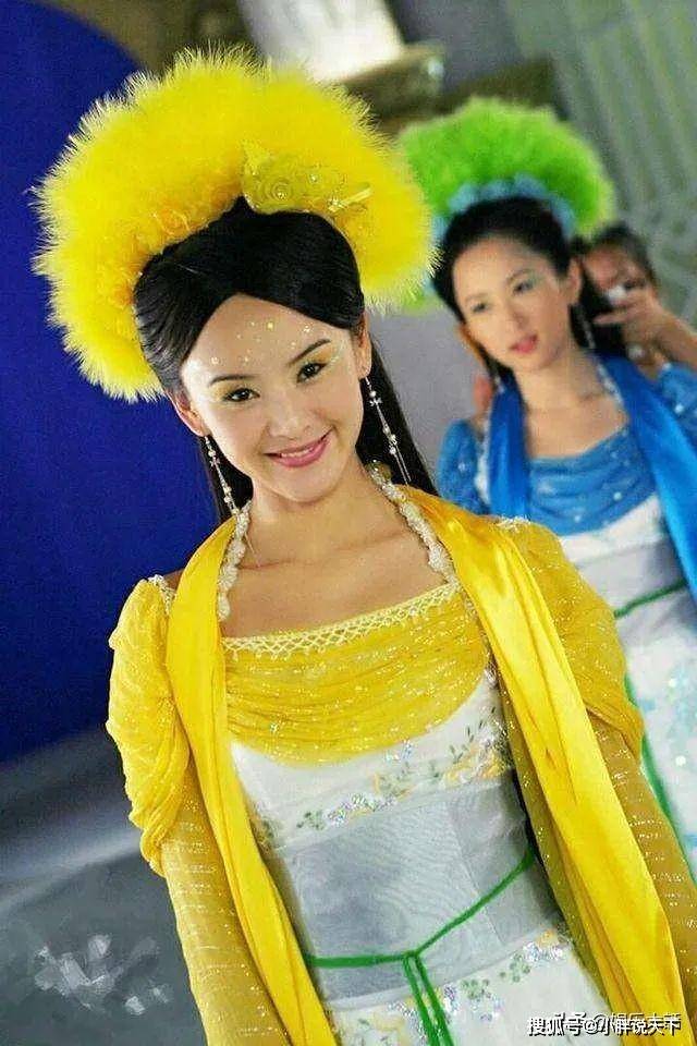 服装|全员美人的《欢天喜地七仙女》，连造型和妆容都格外小清新