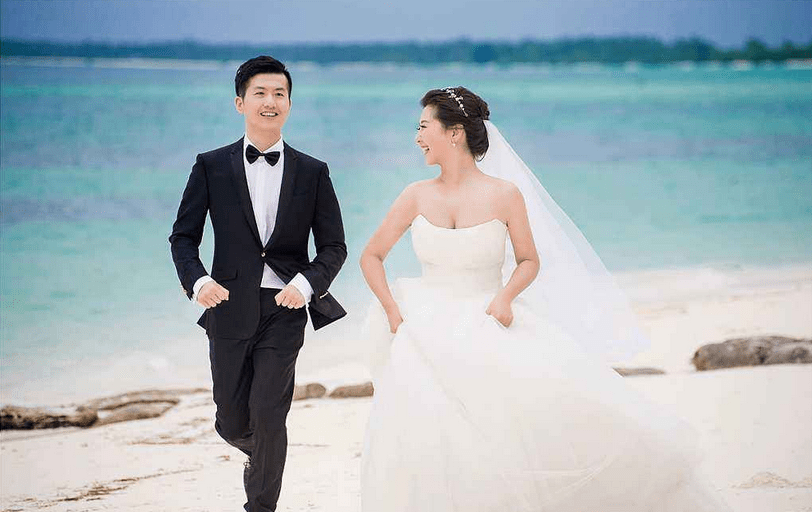 喜服婚纱照_秀禾服婚纱照
