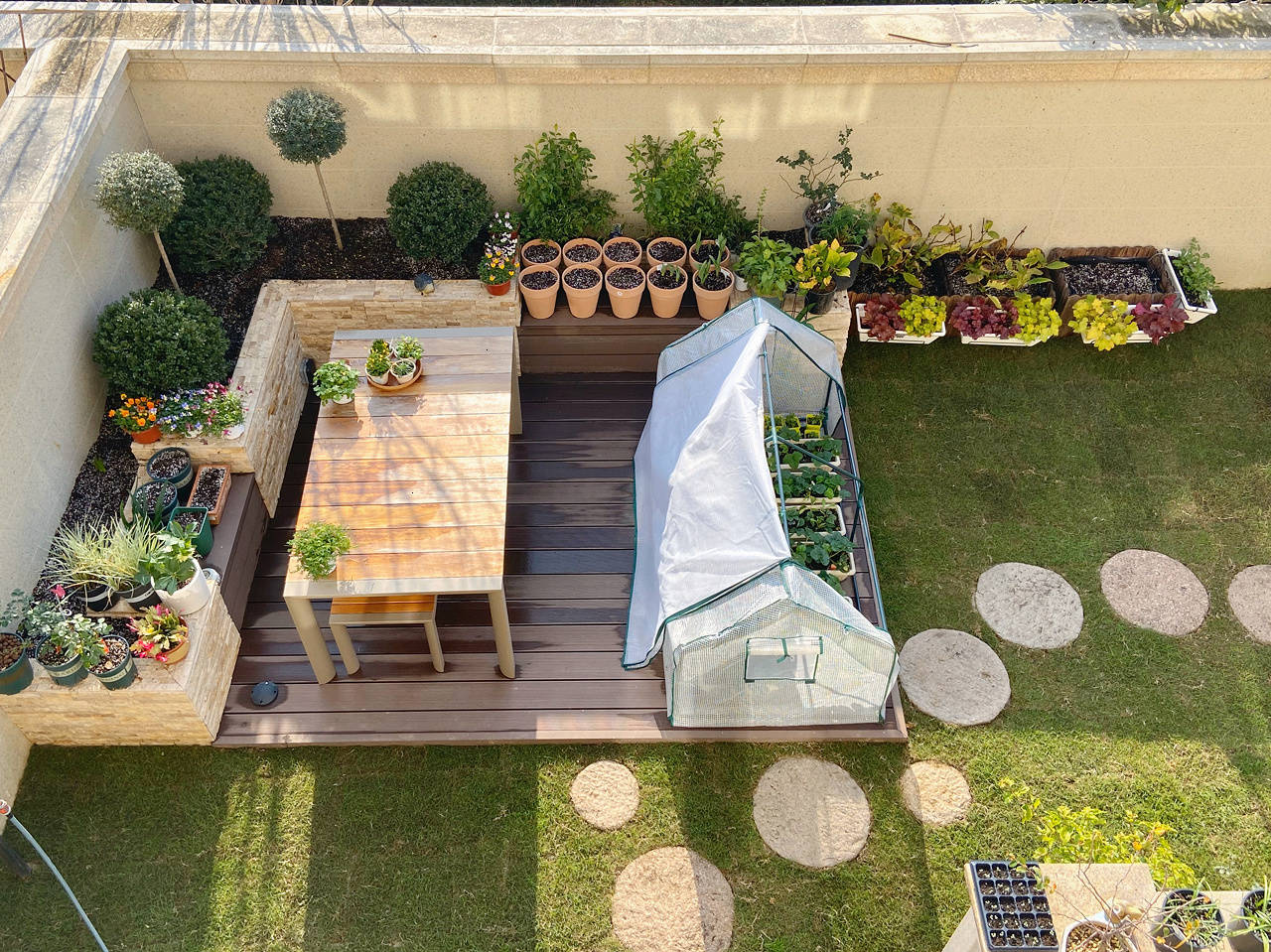 58平"别墅花园"改造:圆形汀步石设计,让庭院不再单调