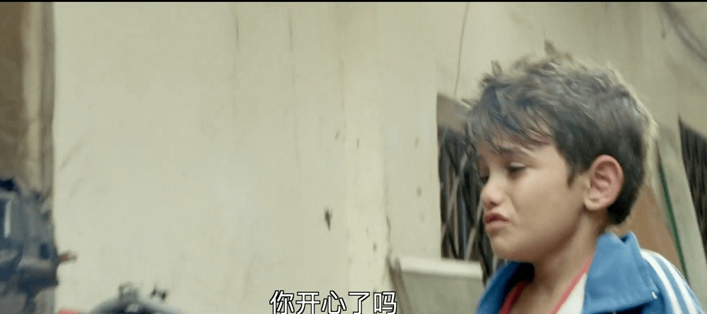《何以为家》12岁小男孩，一纸状告亲生父母：为何生下我？