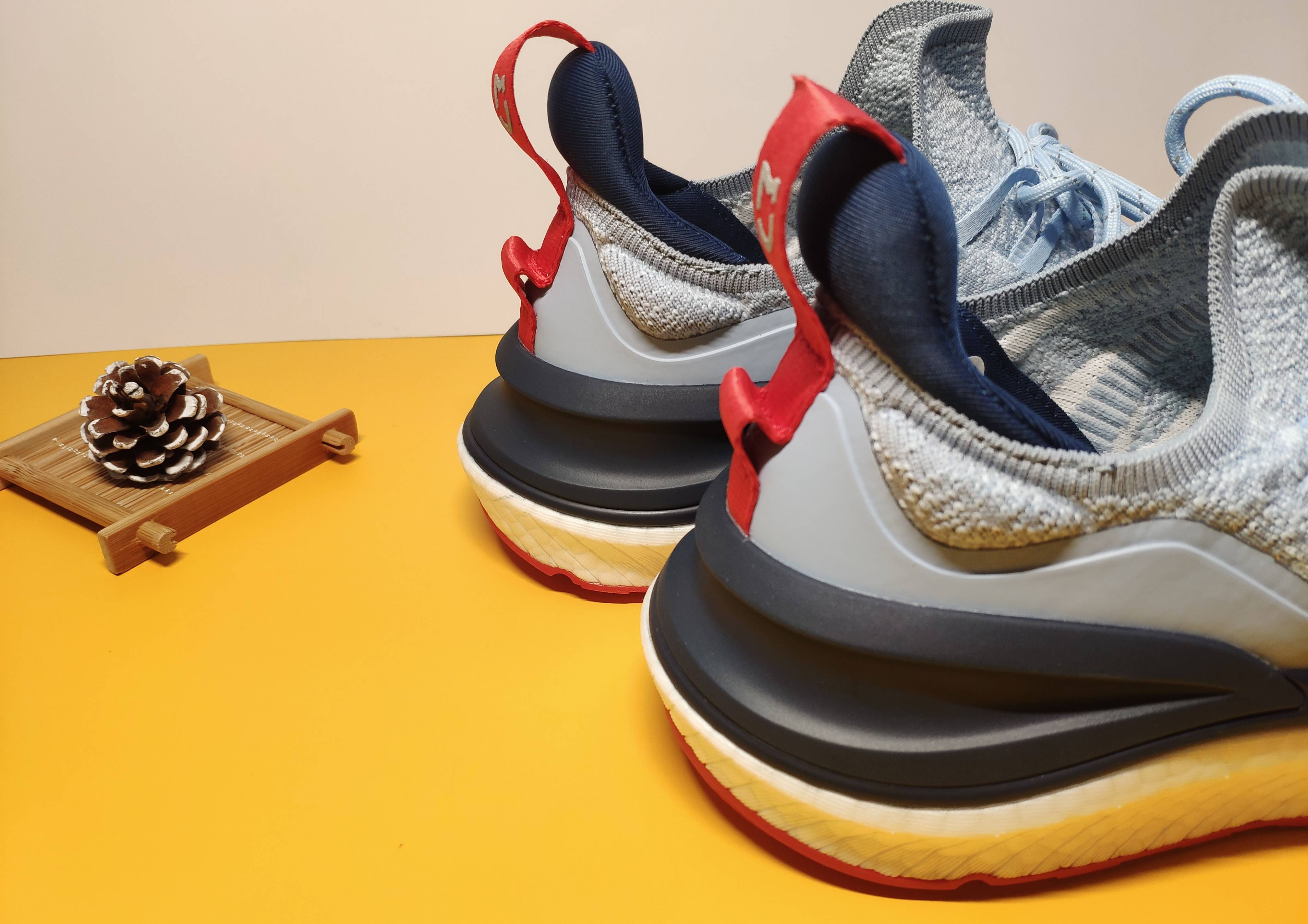 舒适度最好的运动鞋 198f924cd89a4b22944688421b2c2537.jpeg