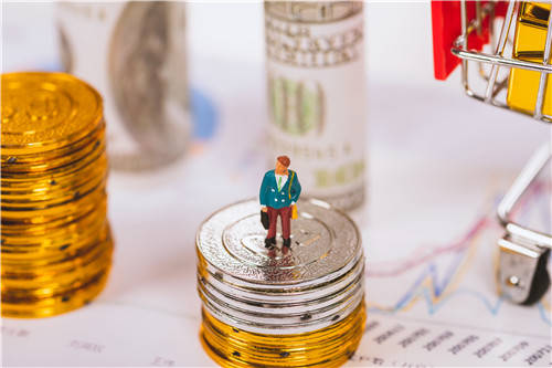 留学|找中介申请英国留学费用大概多少