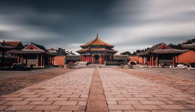 沧元gdp_中国gdp增长图