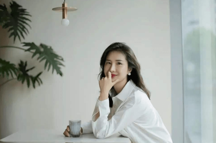 上流社会|二十年来，学做贵妇