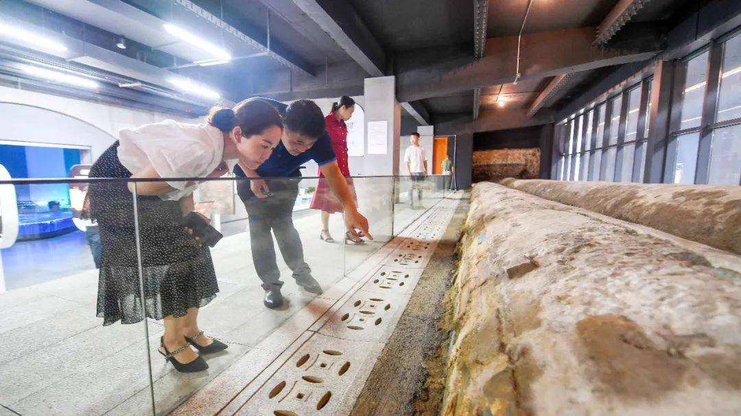 福寿沟博物馆作为中国唯一的地下排水系统博物馆,展示着福寿沟的修建