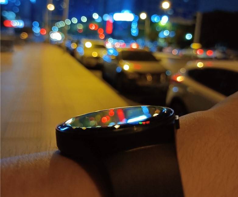 天玑720中端王炸!realme真我V5首发评测