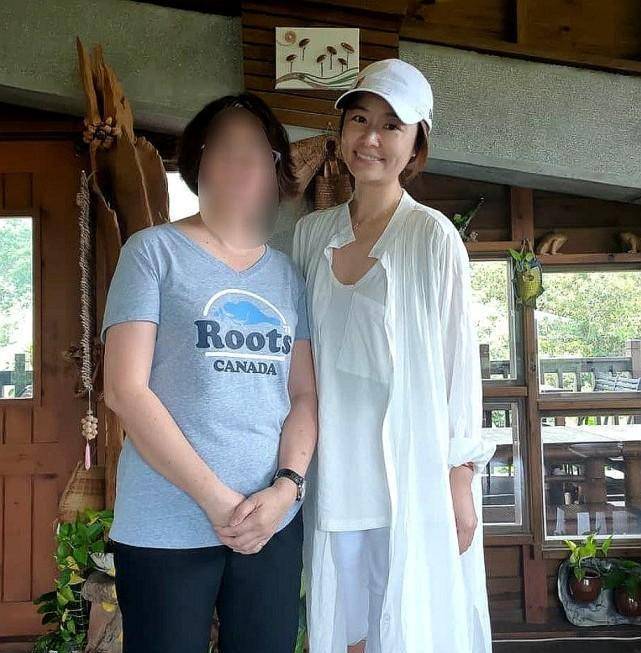 林心如霍建华女儿被赞“长相如偶像剧女主角”，家教严谨有礼貌