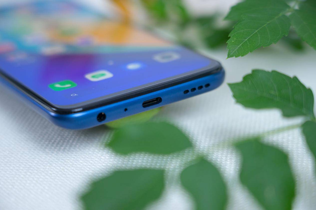 测评盘点|闪充大电池告别5G时代电量焦虑 realme真我V5手机体验