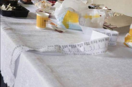 再现高情商！被问王一博是否请过客，赵丽颖圆