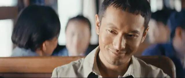 大腕|被雪藏6年，15位大腕参演，上映后票房7.5亿，但它依旧不够经典