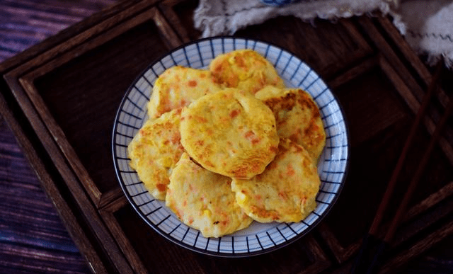 土豆饼做法简单又好吃又脆 96b5d0f61d7e4e3792c129339865b790.png