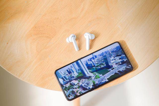 AirPods|真无线耳机零售额同比增长160％，哪个品牌才是最优选？