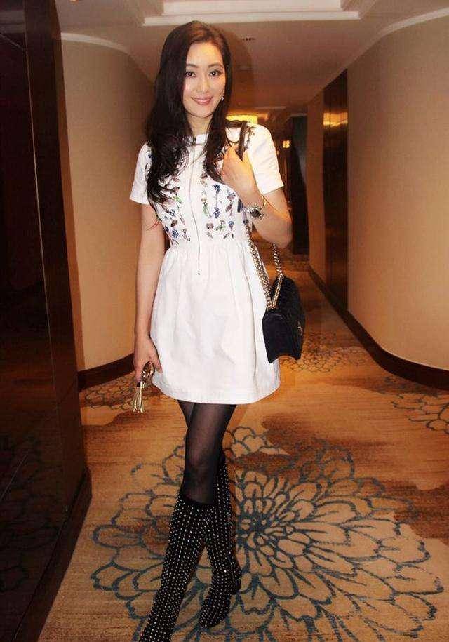 曾当|坚强的孟广美：曾当8年保姆，被外国男友骗5亿，今53岁美到认不出