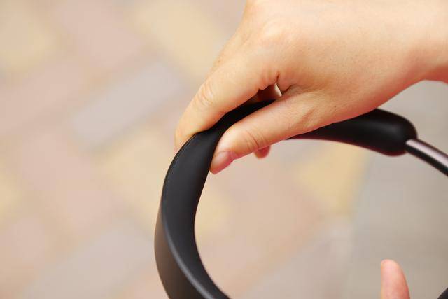 捷波|轻巧舒适不夹头,捷波朗Jabra Elite 45h贴耳头戴蓝牙耳机评测