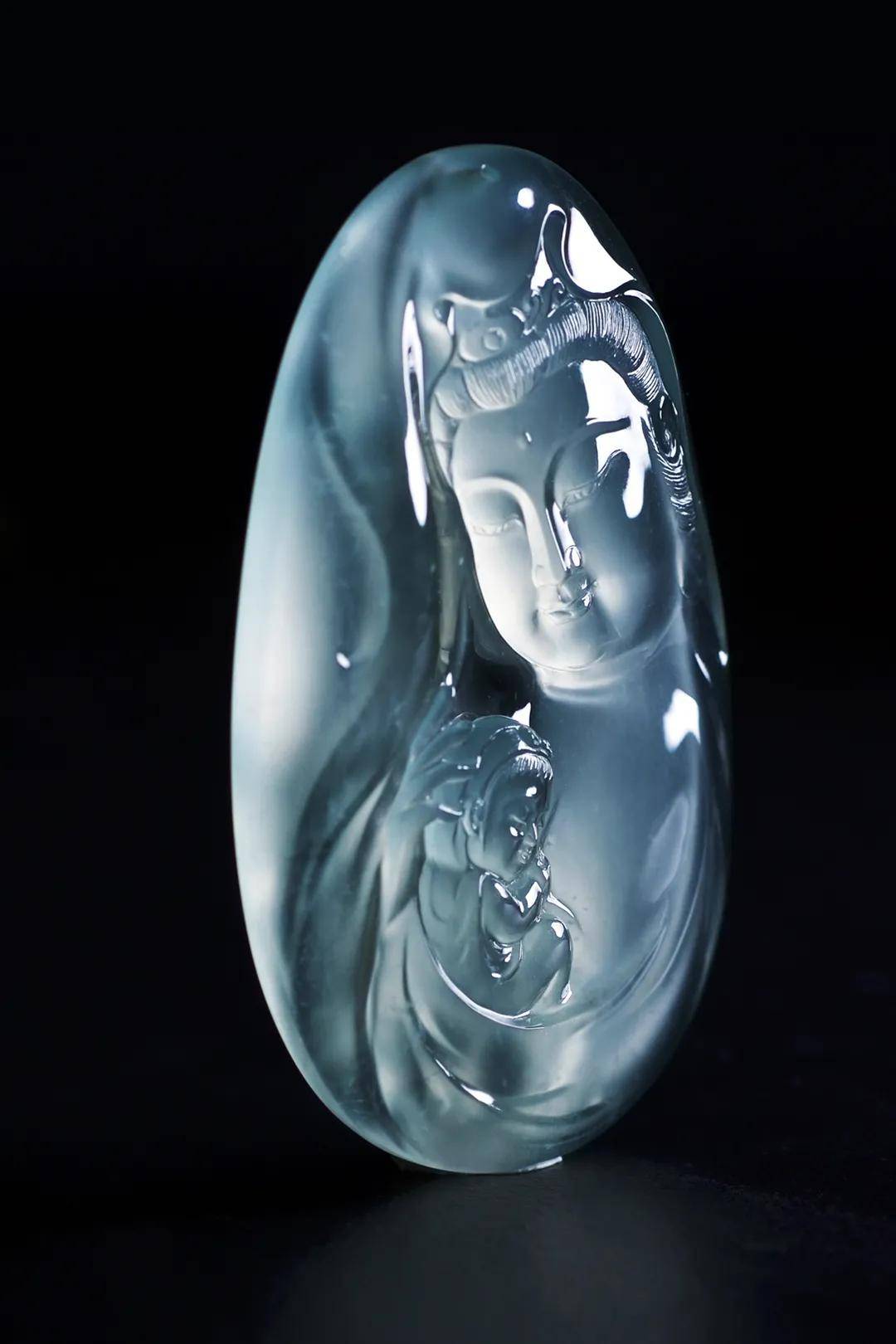 翡翠|裸石 or 镶嵌谁才是你的最爱？别着急，看完再下结论~