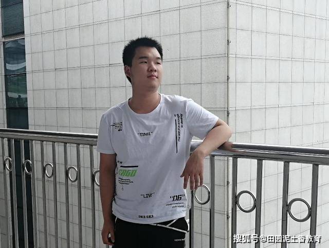 秘诀|固始寒门学子李昊以724裸分为河南高考理科状元：秘诀“靠自觉、不补课”