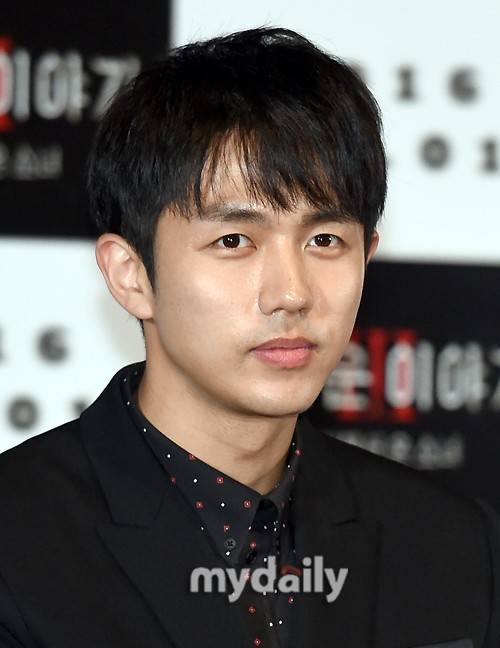 任瑟雍车祸撞死人监控视频曝光 驶过斑马线未减