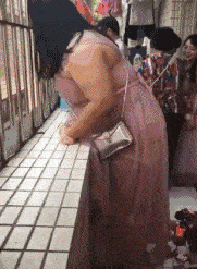 594cded978bd4f58b2ee63cd5be72db2.gif