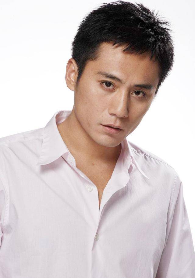 原创盘点:从长春走出去的3位著名"70后"男演员,人生冷暖自知