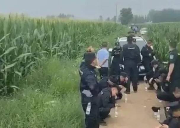 警察被反杀 dd2e9c81ccab4b70ad51c4c41c27aae5.jpeg