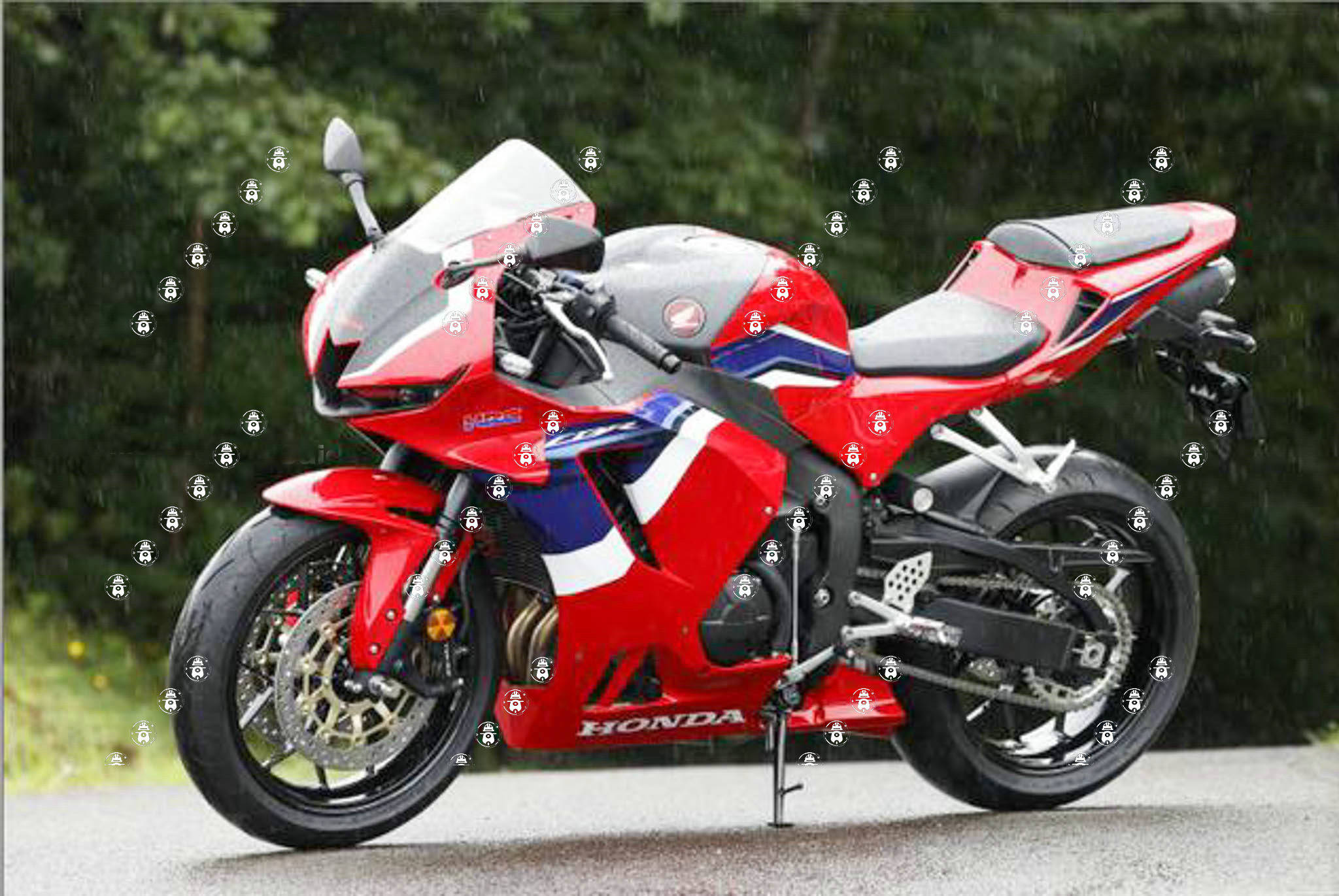 新款f5惨遭曝光 本田cbr600rr 2021款提前看