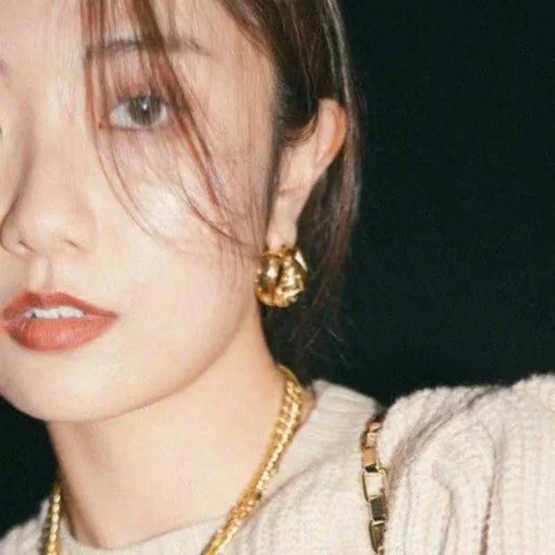 珍珠|宋慧乔、全智贤、孔孝真，韩国女神都有什么扮靓小心机？