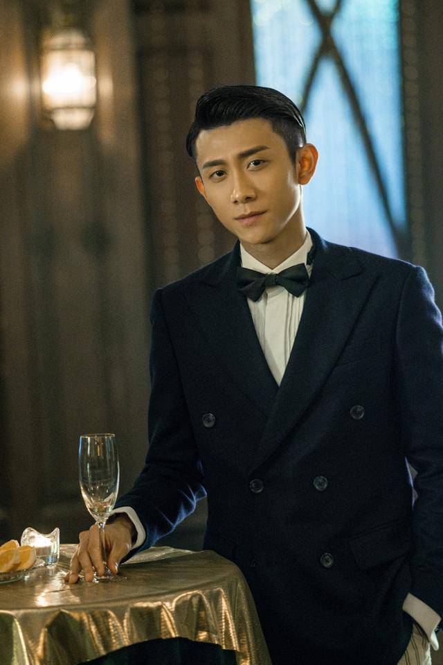 宋妍霏开撕张一山？怒斥对方是渣男？其助理手