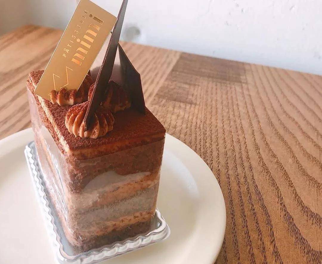 “帕拉金糖+巧克力”健康融入甜点，这家日本夫妻店创新法甜太有想法！