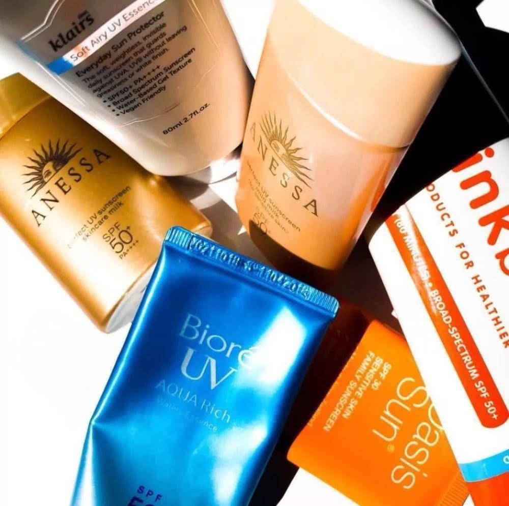 肌肤|别再跟风买了！油皮的【本命水】你喝对了吗？