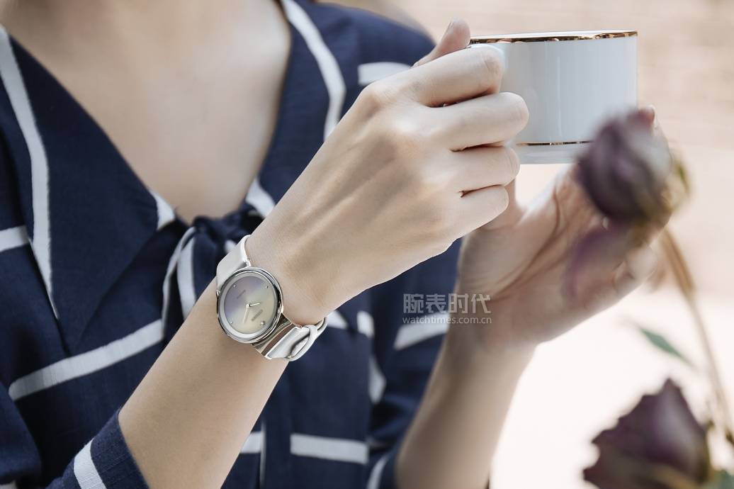 礼物|这是什么神颜颜值？西铁城给她准备了七夕礼物