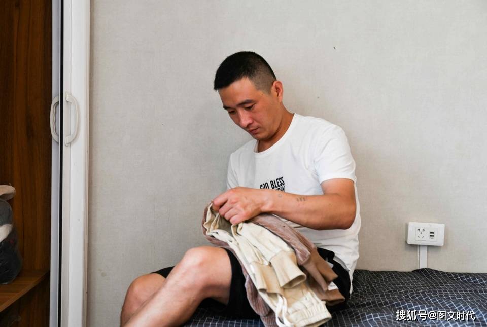 孩子|病房里被饿哭，爸爸发誓：这辈子不会再让你挨饿男童不幸患重病