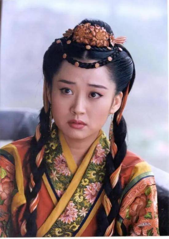 51岁许晴:长得漂亮是优势,活得漂亮才是本事