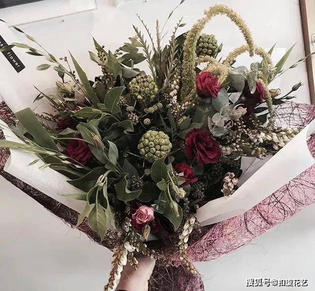 礼品花束包装方法 7460c63d5adf45758c80212ec1a72eed.jpeg