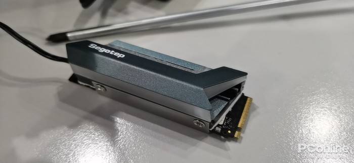 ssd固态硬盘m.2散热马甲 c16e8784b45a42c397cbcf6bfca8df52.jpeg