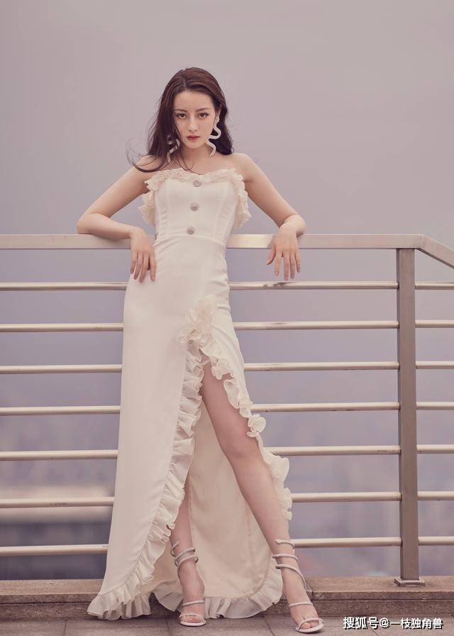 网友|迪丽热巴近期造型也太绝了吧？网友：甜美与美艳切换自如