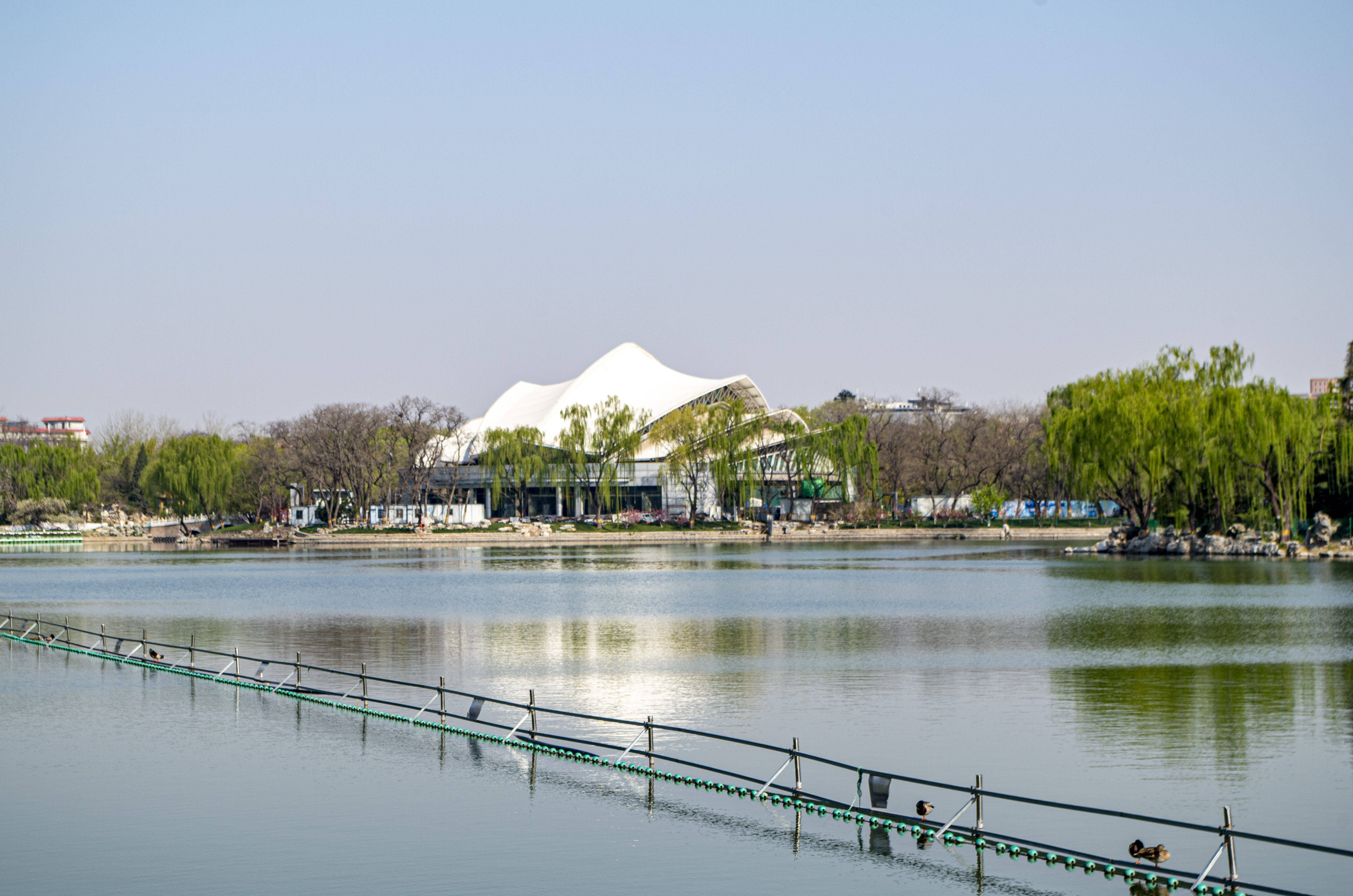 北京龙潭湖公园风光优美景色迷人