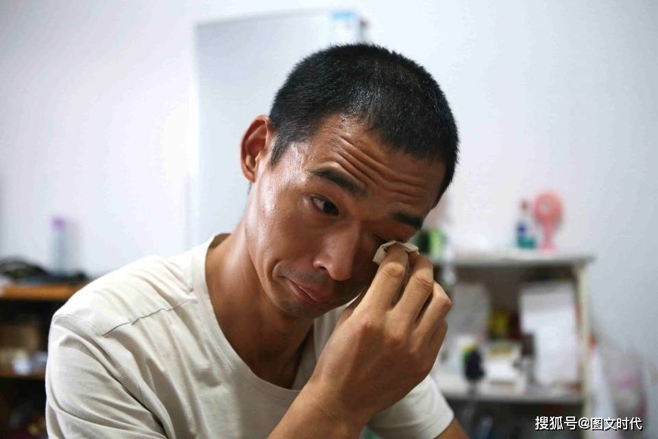 萱萱|4岁时随着一次喉咙的不舒服，噩梦降临了女童带着先天残缺出生