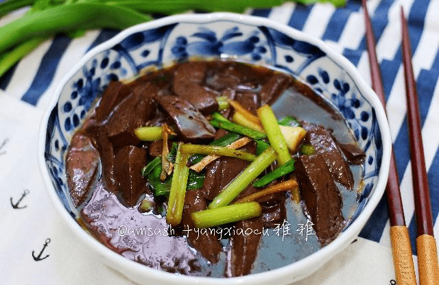 鸭血怎么吃最好 a990aa1a1998499ab5180f62badbd6e3.png