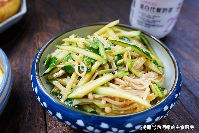 营养|灵巧搭配,营养美味,吃饱吃好不浪费母子二人的极简早餐