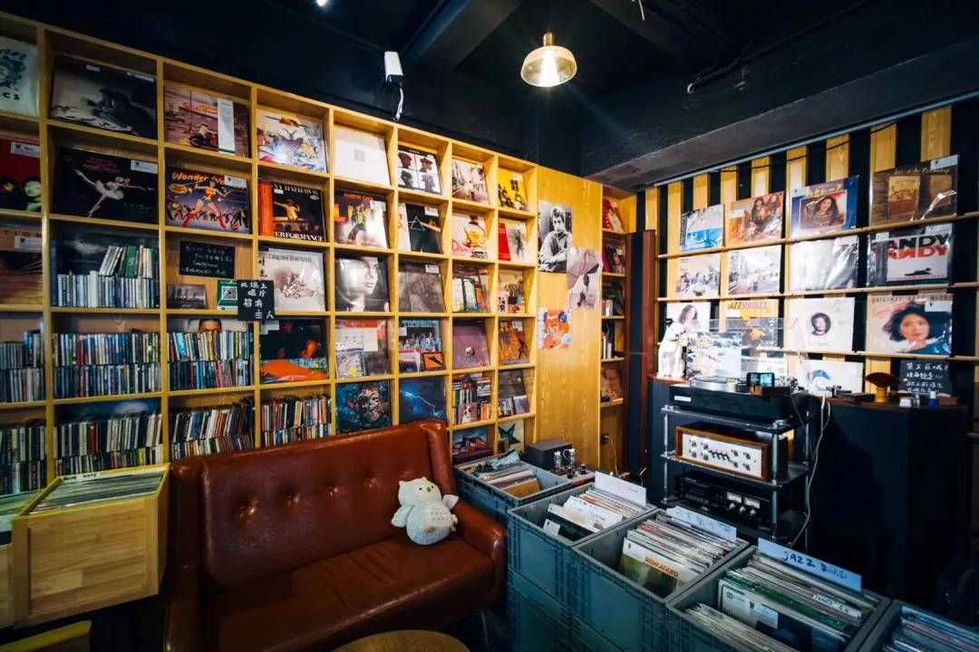 唱片店日 | 在22间唱片行里挑张唱片回家①