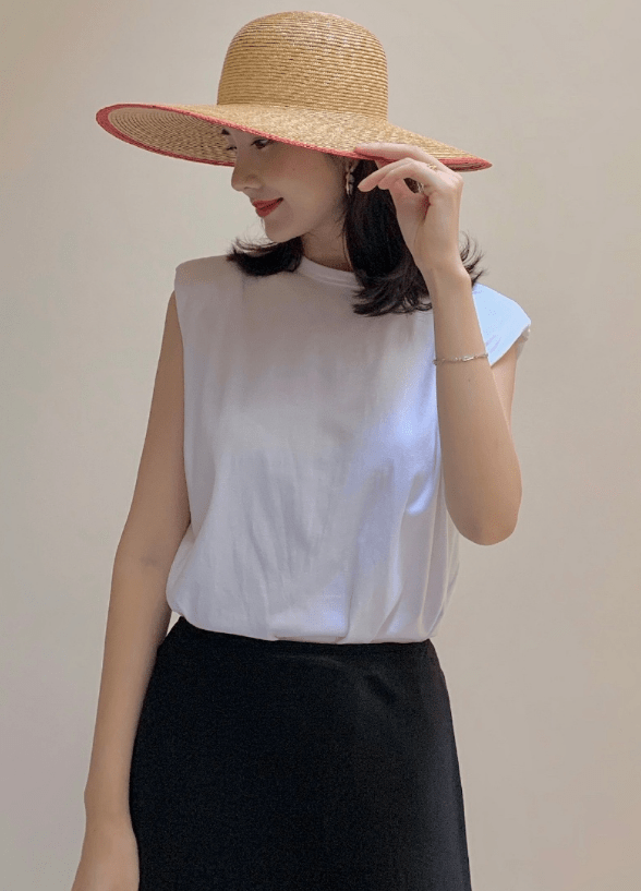 花花|总裁夫人懒理“挑衅风波”,清新晒照嫩如少女,张大奕这要怎么比