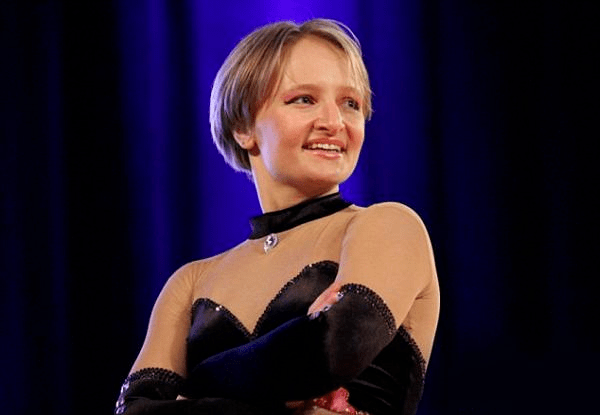 被雪藏30年的普京千金,实力演绎高级版“顾佳”