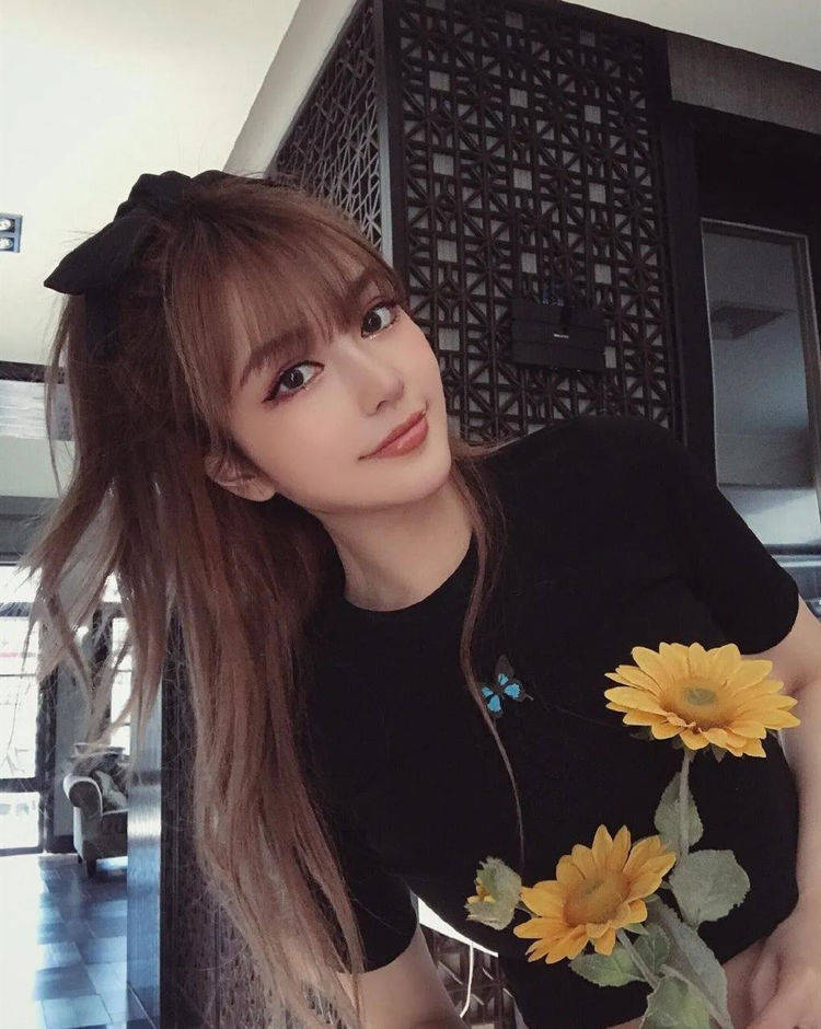 拜虞书|拜虞书欣所赐,这4款复古发饰全火了,戚薇郑爽戴上后嫩回18岁