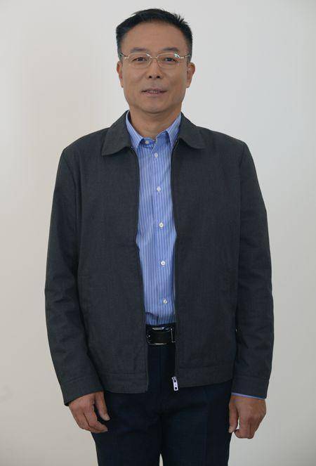 梁天|原创61岁戏骨谢园去世,曾获4次最佳男配,以文艺工作者自居而非艺人